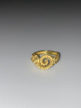 Load image into Gallery viewer, SEAHORSE RING