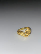Load image into Gallery viewer, SEAHORSE RING