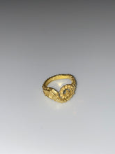 Load image into Gallery viewer, SEAHORSE RING