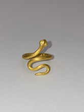 Load image into Gallery viewer, SERPENT RING