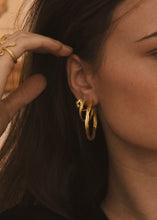 Load image into Gallery viewer, VESUV EARRINGS SMALL