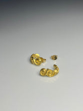 Load image into Gallery viewer, VOLUTE STUD EARRINGS