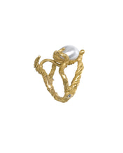 Load image into Gallery viewer, SEAWEED RING — PEARL AND DIAMONDS