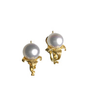 Load image into Gallery viewer, ORCHID EARRINGS — PEARLS