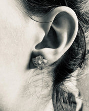 Load image into Gallery viewer, FIORE MEDIUM EARRINGS