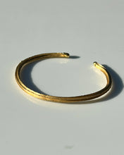 Load image into Gallery viewer, VESUV BRACELET